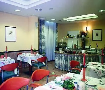 Отель Mado 4*