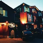 Mado Hotel