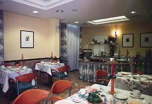 Ξενοδοχείο Mado 4*