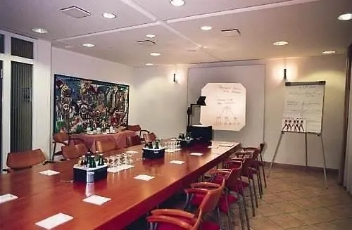Ξενοδοχείο Mado 4*